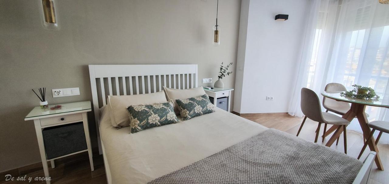 Elegante Estudio Frente A La Playa Benalmadena Exterior photo